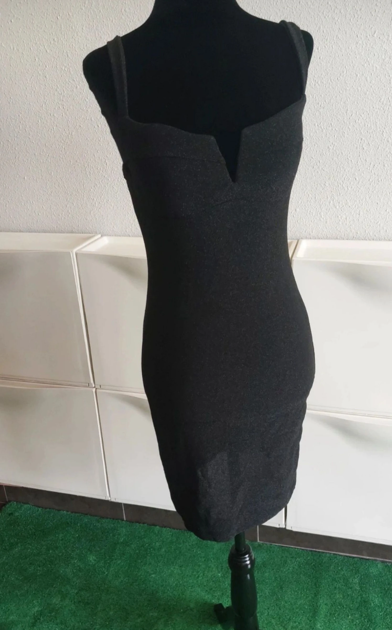 🏵precioso vestido negro con brillo talla 34-36-38 🏵